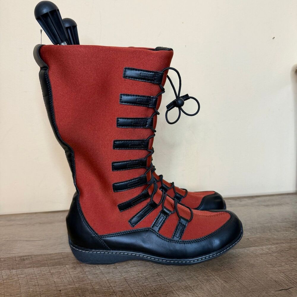Berries Aetrex Womes 9.5 red Neoprene Bungee Rain Boots shoes slip resist tread